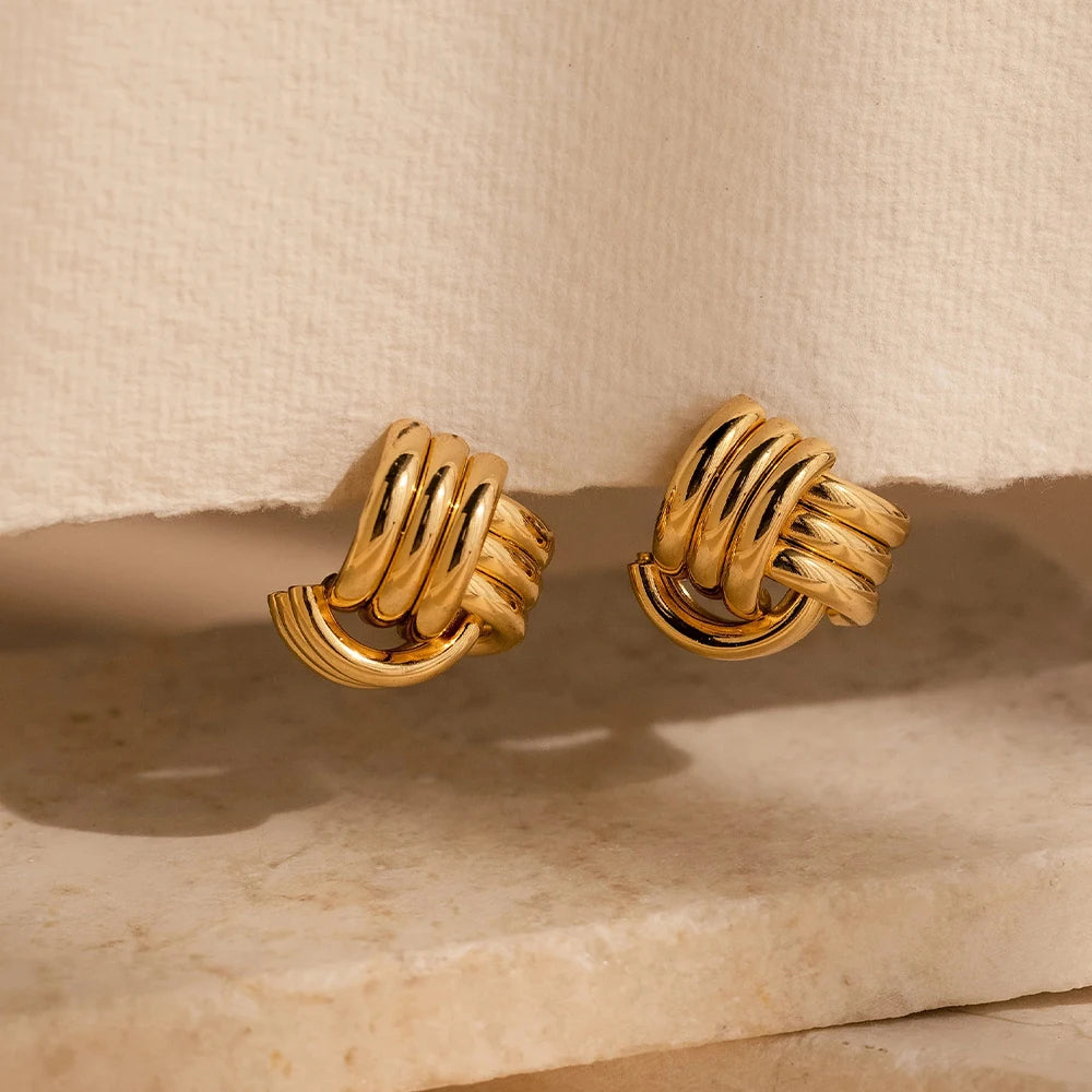 Twisted Knot